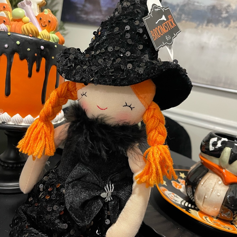 Broomstick Halloween Witch (shelf sitter)